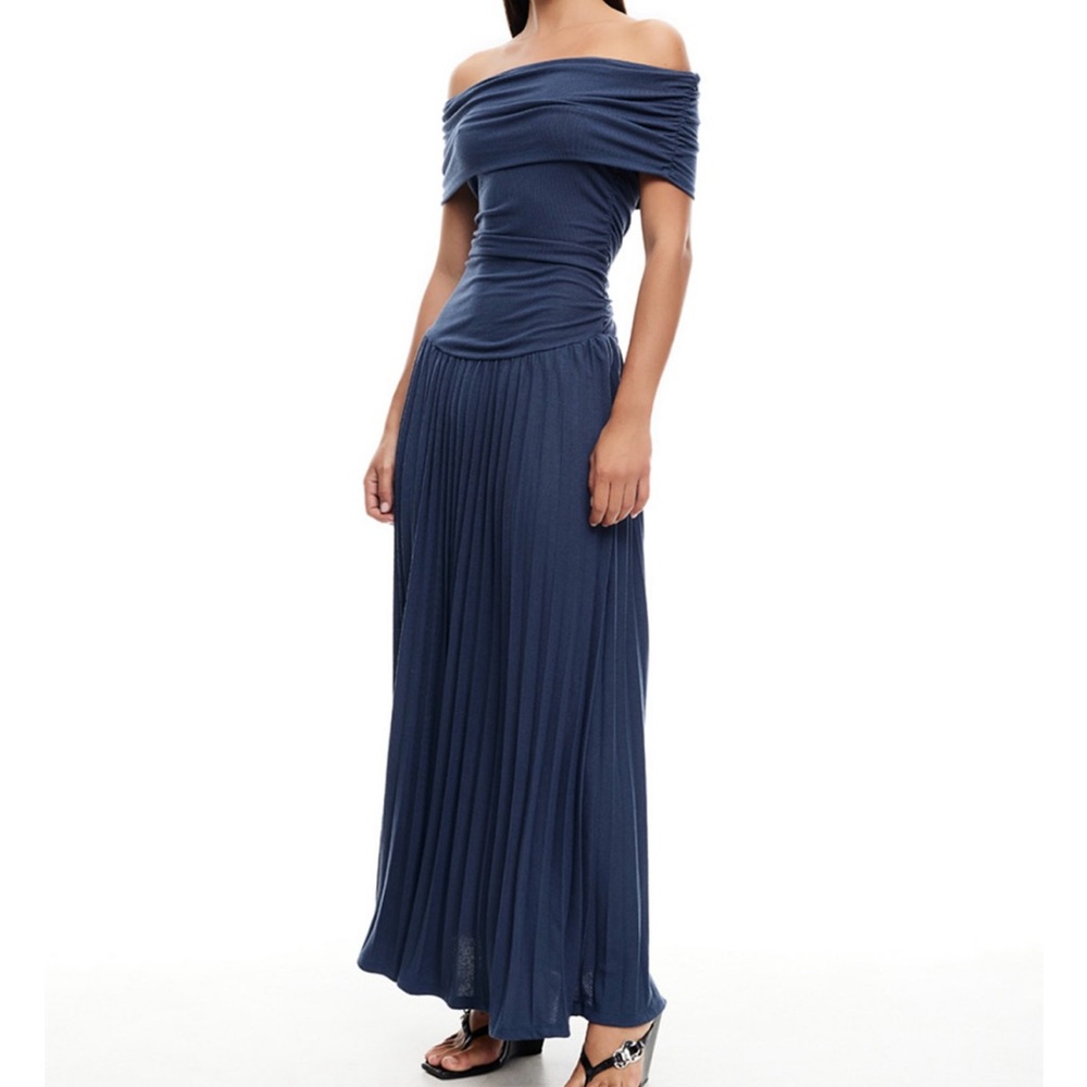 Lioness Off-Shoulder Blue Maxi Dress
